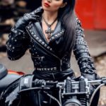 ffeb69ce439cff6d4aeec19ce3175153–motorbike-girl-motorcycle-girls